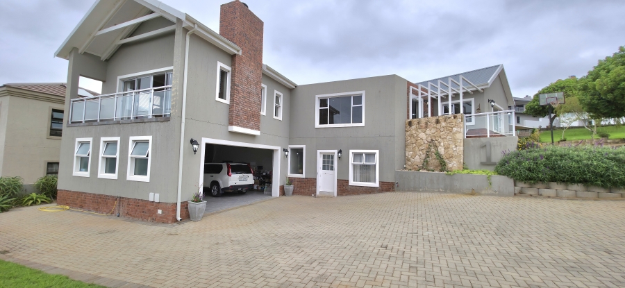 4 Bedroom Property for Sale in Monte Christo Western Cape